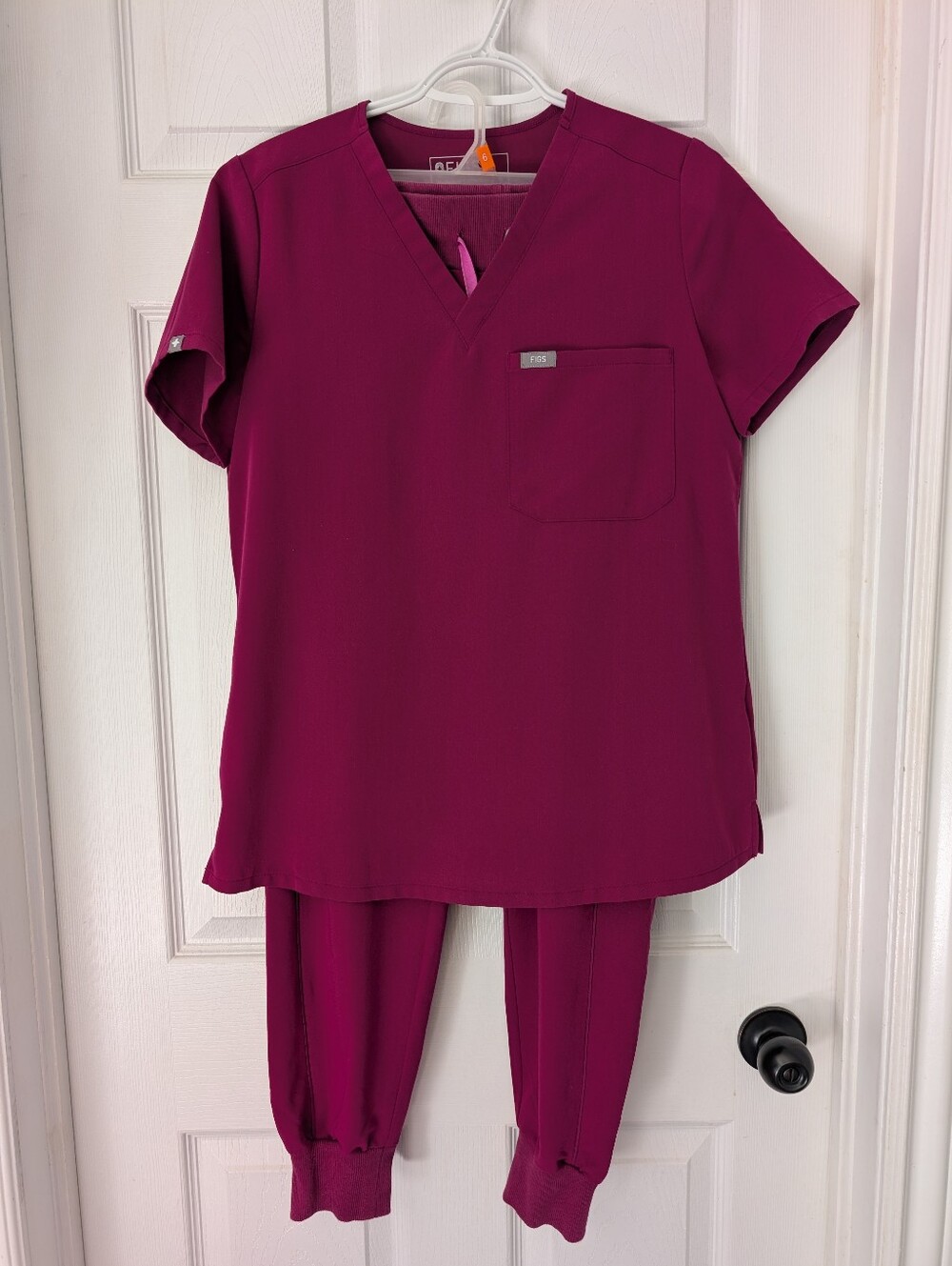 FIGS Technical Collection Burgundy Scrub Set Jogger Pants Size Small